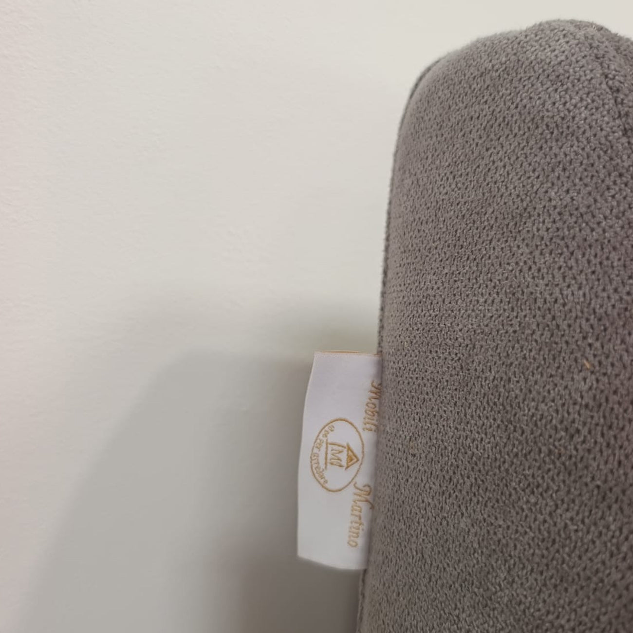 Chiara 2 Posti | Comfort Compatto in Poliuretano Espanso e Legno Massello