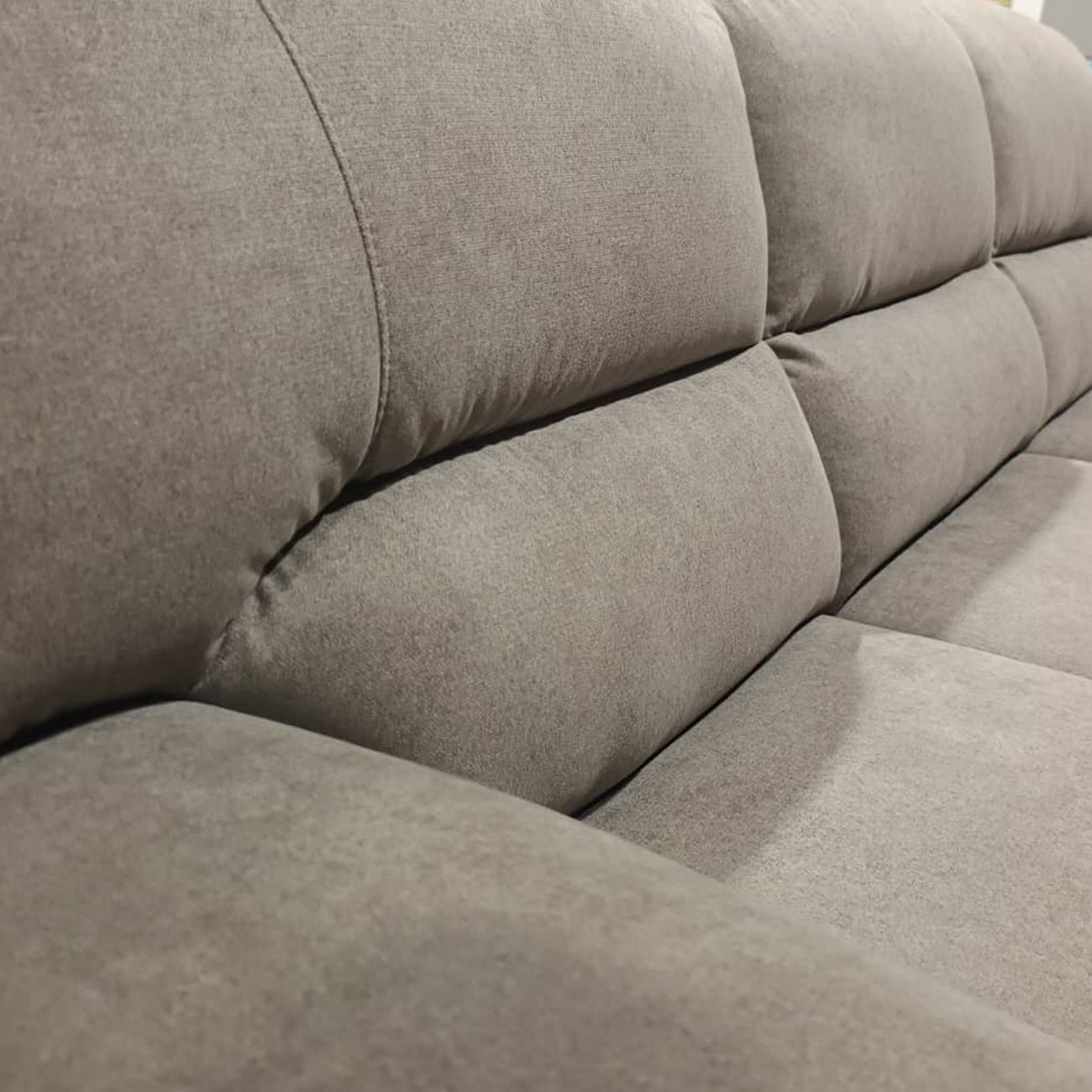 Divano Chiara con Chaise-Longue | Comfort e Qualità
