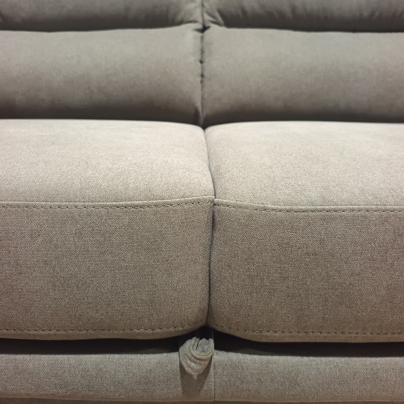 Divano Chiara con Chaise-Longue | Comfort e Qualità