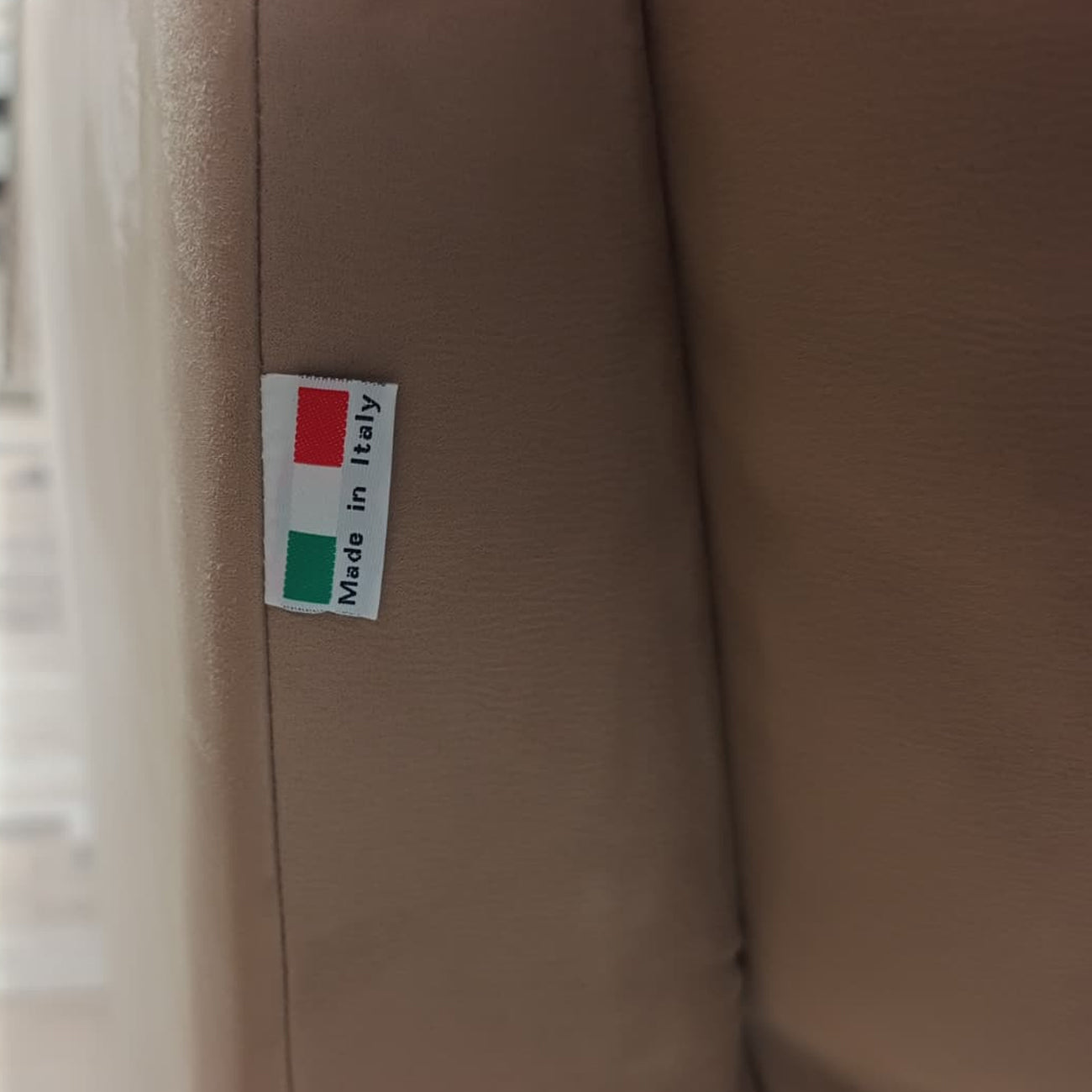 Divano Flavia 3 Posti con Carrello | Comfort e Design Made in Italy