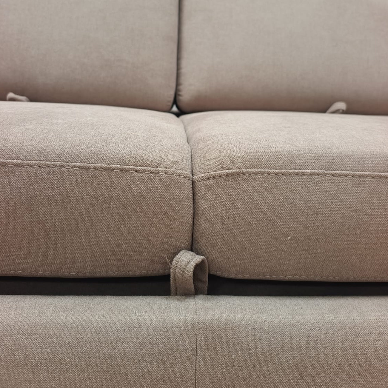 Gaia Traslabile con chaise-longue | Divano 3 Posti Letto Design Moderno e Comfort
