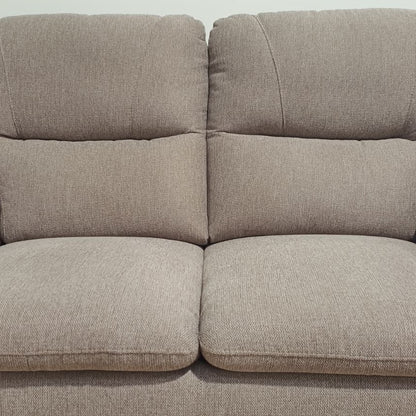 Divano Isabel 2 Posti con Piedini in Legno | Comfort e Design Elegante