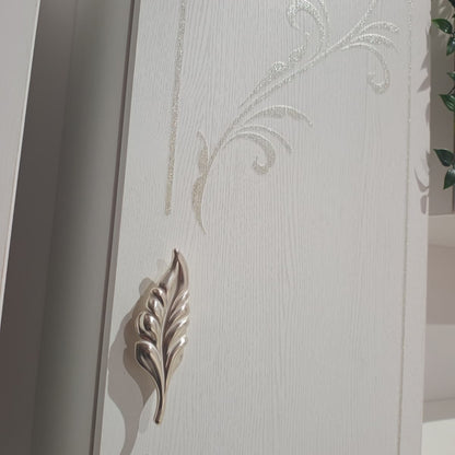 Parete Attrezzata Modello05 Bianca | Design Elegante con Pensili in Vetro e Base Curva
